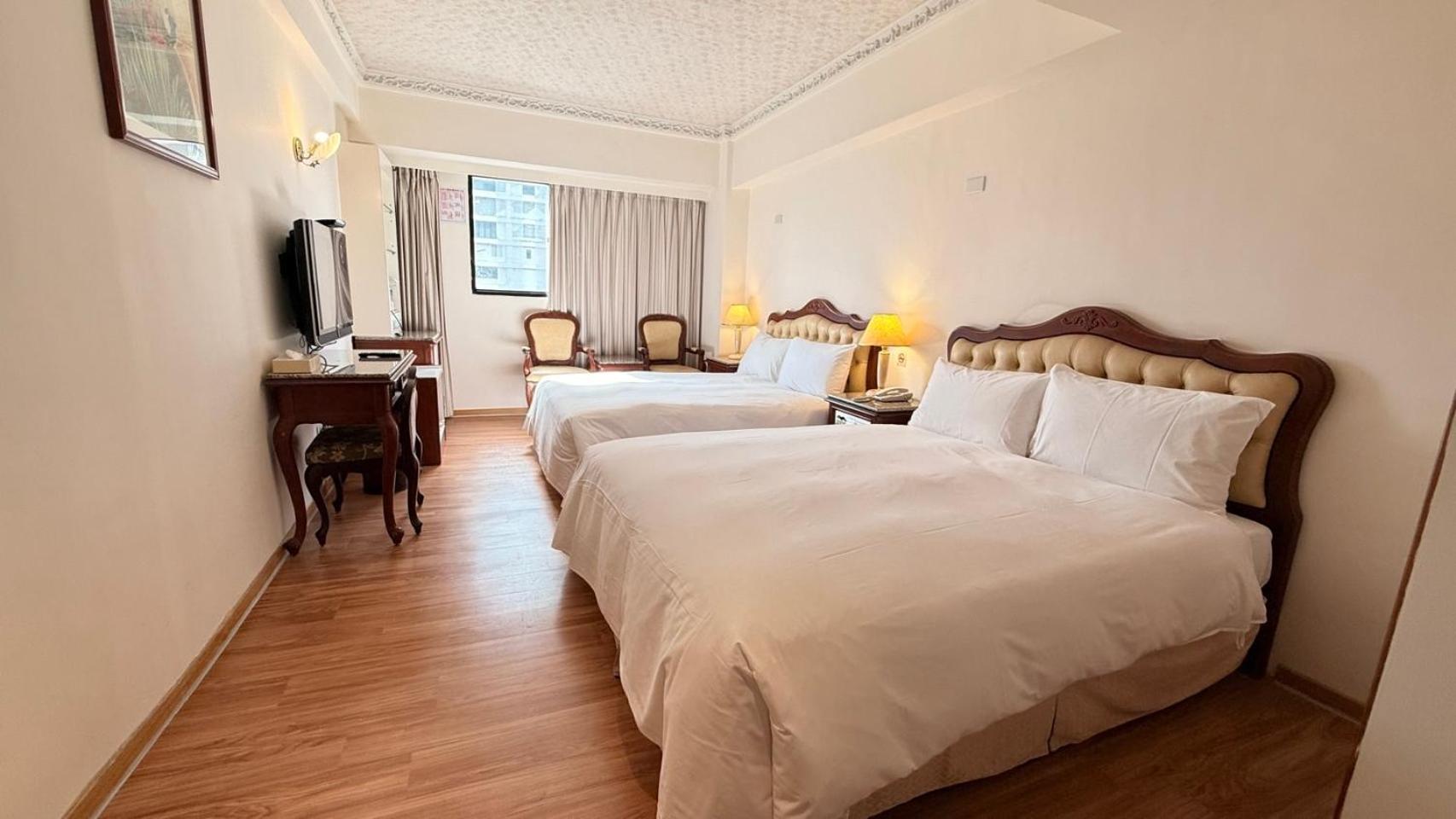 Hua Tong Hotel Hualien City Exterior photo