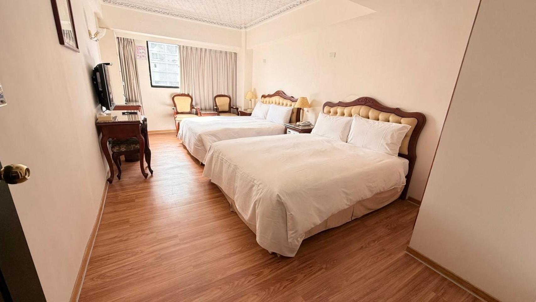 Hua Tong Hotel Hualien City Exterior photo